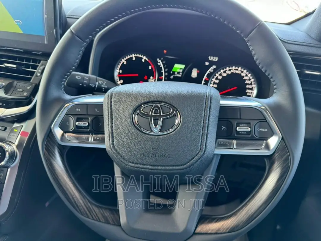 Toyota Land Cruiser 2023 Gray