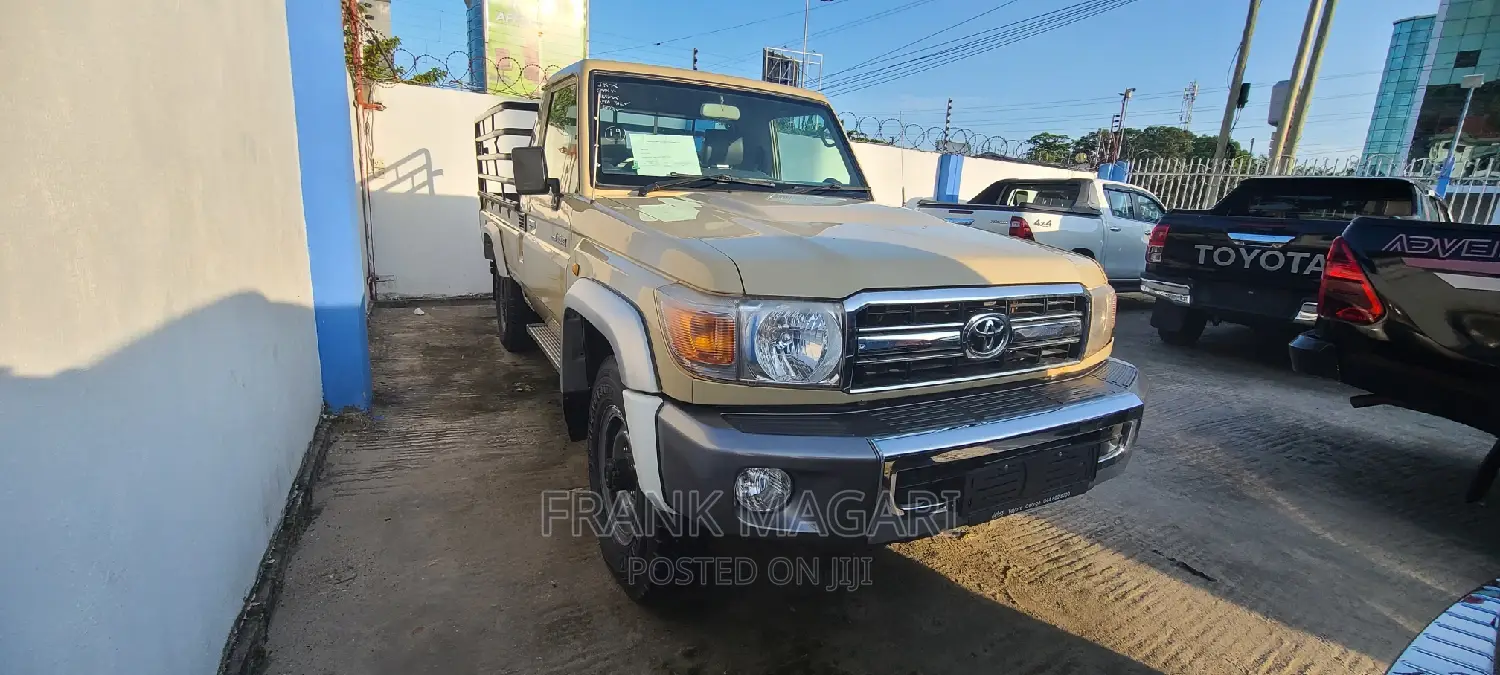 Toyota Land Cruiser 5.7 V8 2015