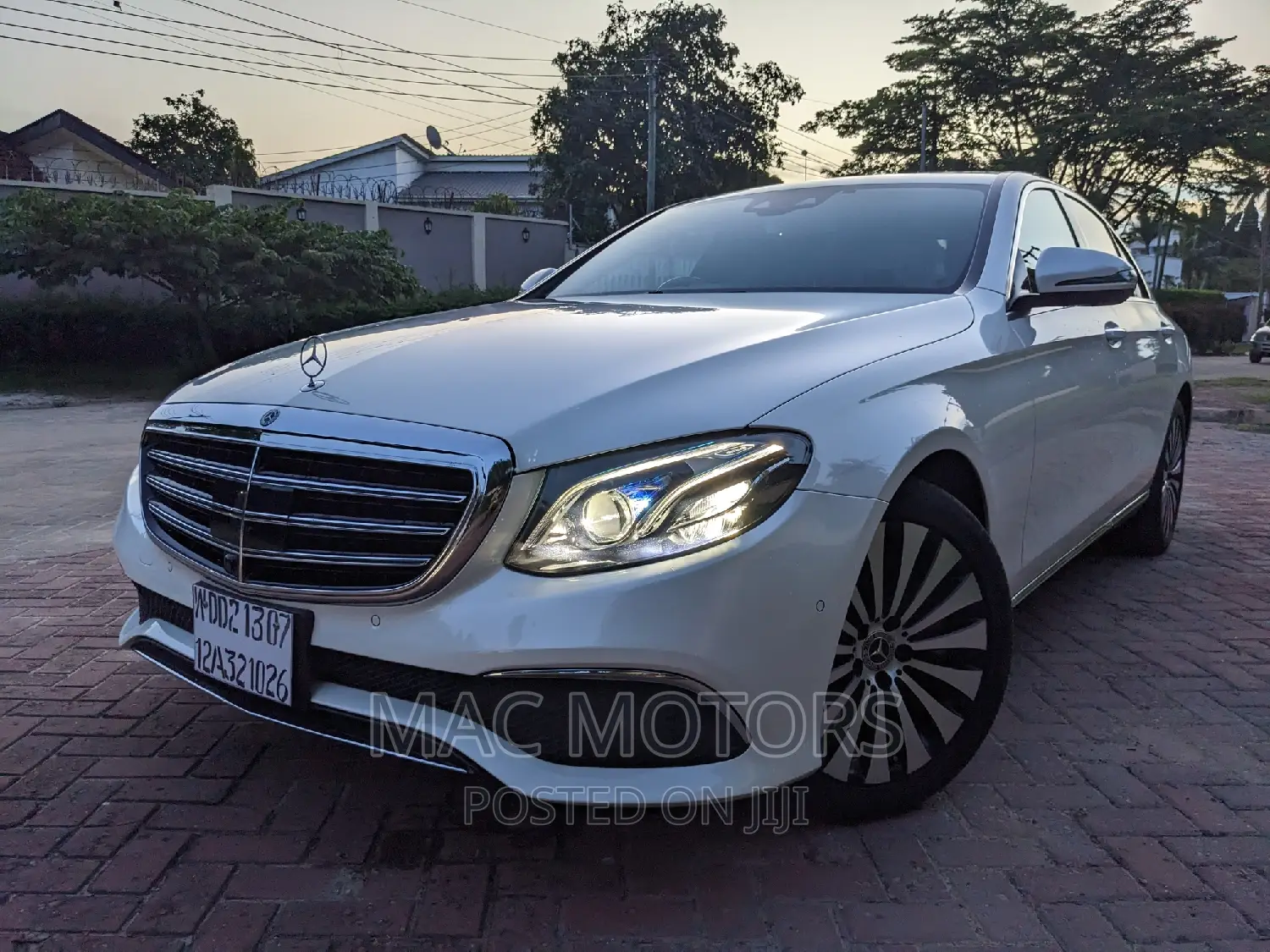 Mercedes-Benz E400 2017 White
