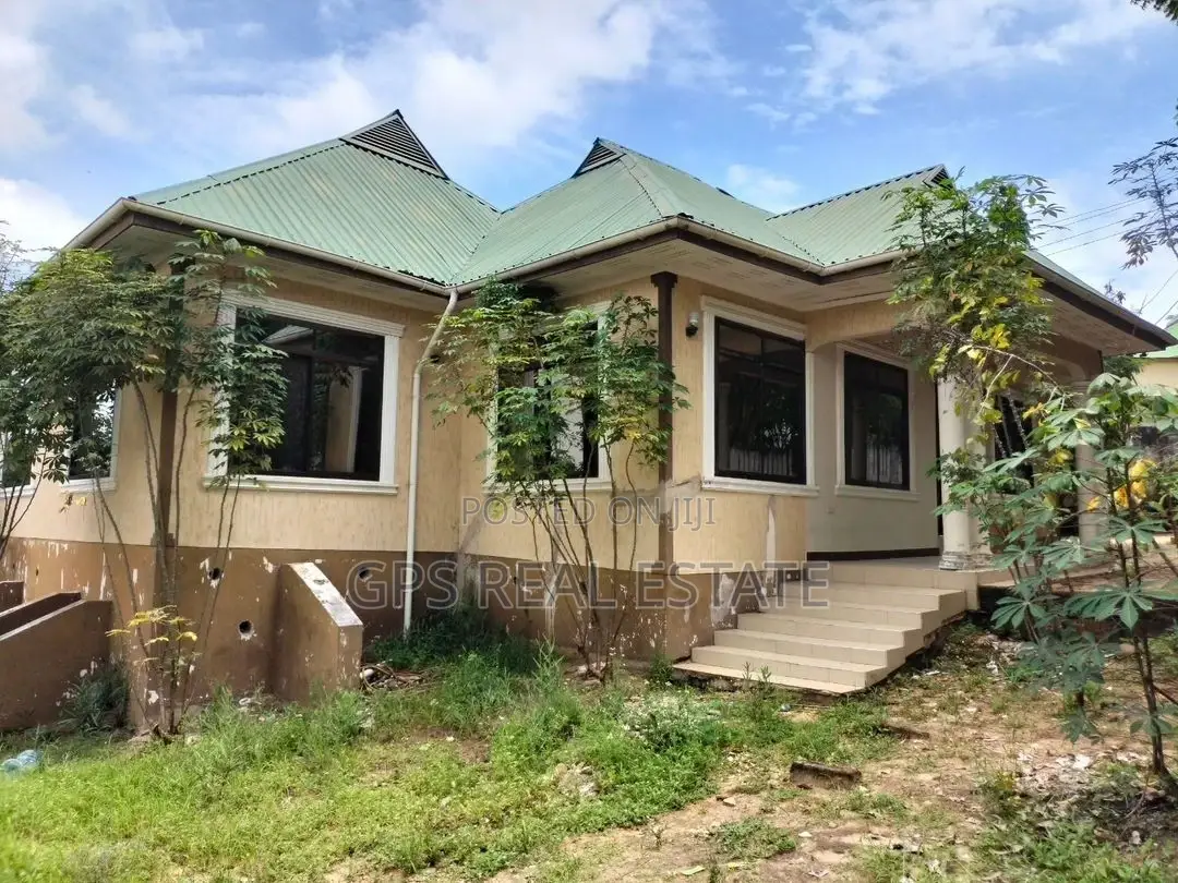 3bdrm House in Mbezi Salasala, Kinondoni for sale