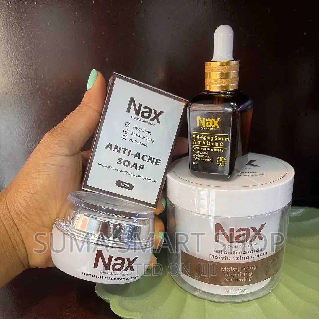 NAX Whitening Skin Set .