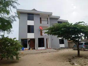 3bdrm Apartment in Dalalipapaatzseven, Kinondoni for rent