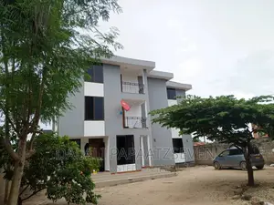 3bdrm Apartment in Dalalipapaatzseven, Kinondoni for rent