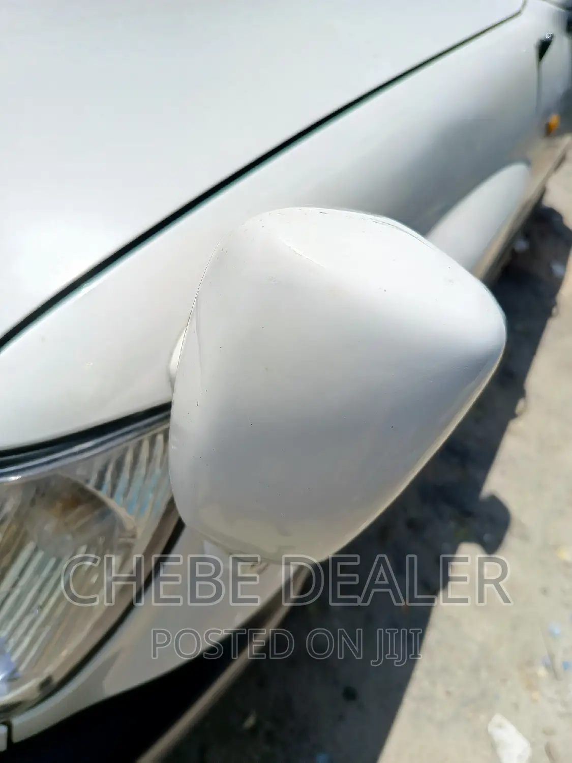 Toyota Land Cruiser 2005 White