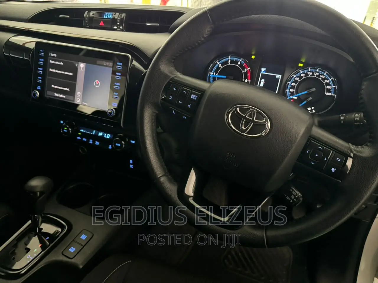 New Toyota Hilux 2022 White
