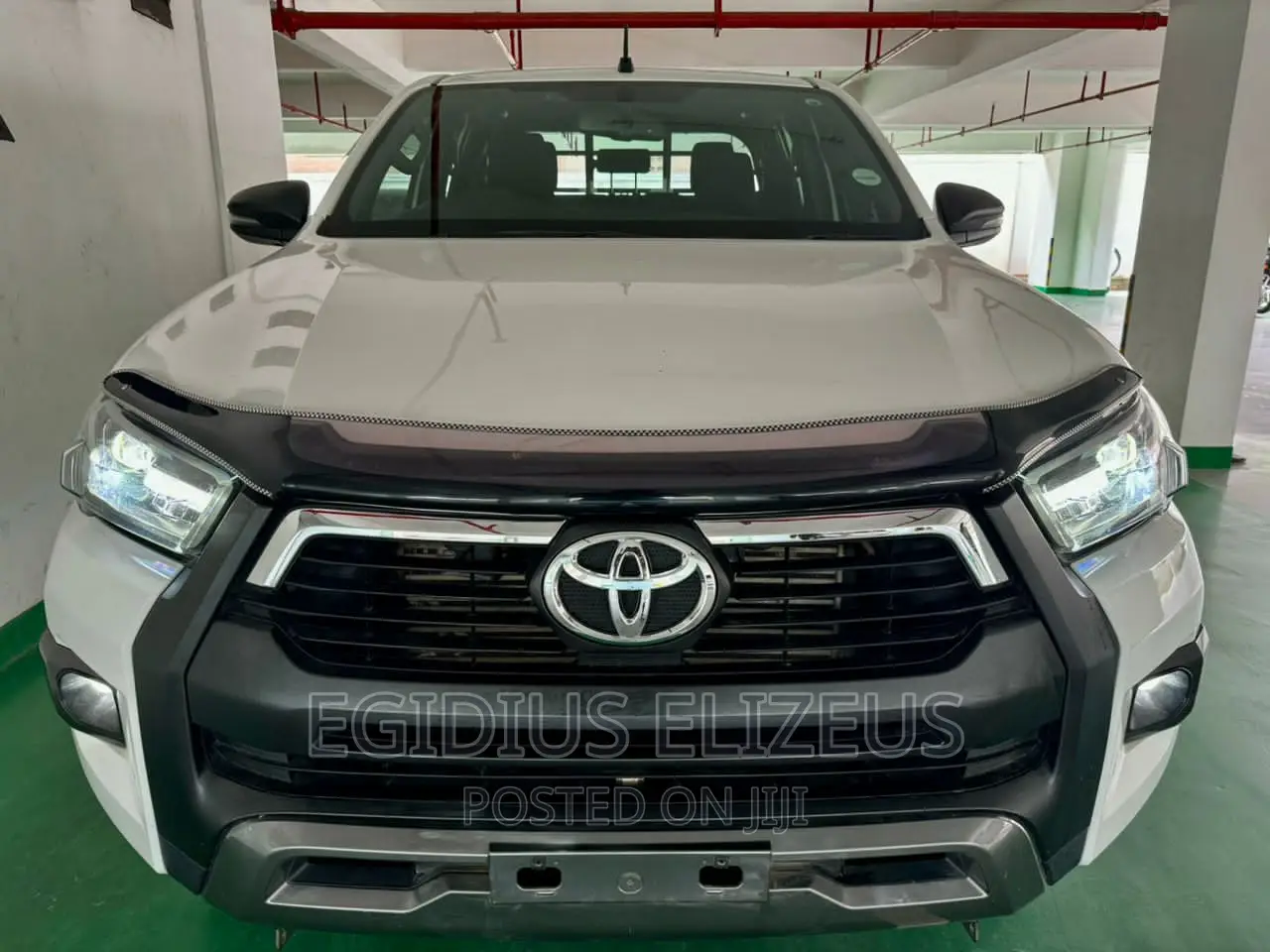 New Toyota Hilux 2022 White