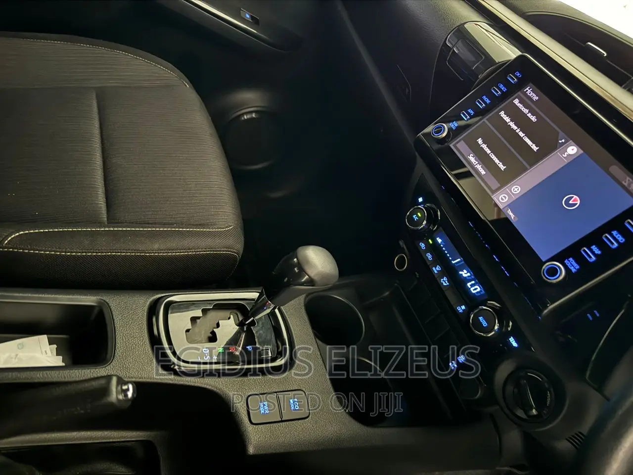 New Toyota Hilux 2022 White