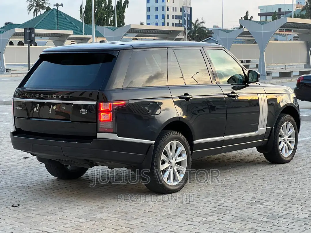 Land Rover Range Rover Vogue 2014 Black
