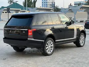 Land Rover Range Rover Vogue 2014 Black