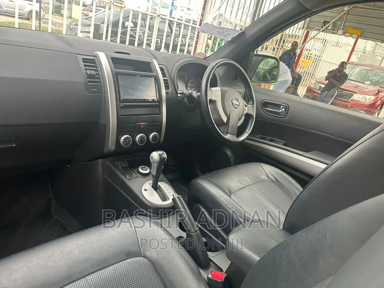 Nissan X-Trail 2.0 Petrol FWD 2013 Black