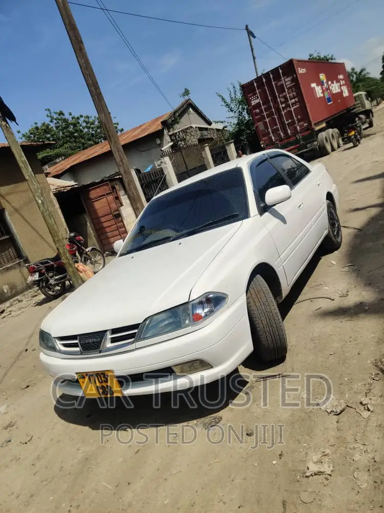 Toyota Carina 1.5 FWD Sedan 1999 White