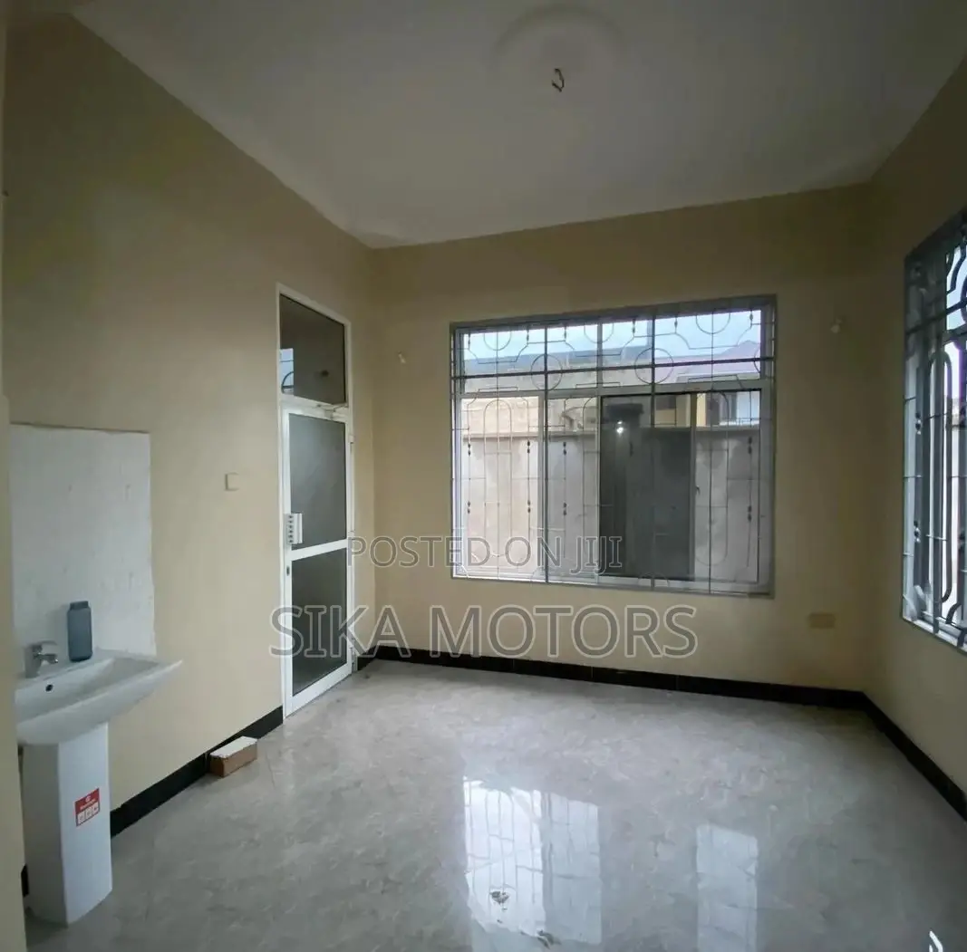 4bdrm Mansion in Sika Citadel, Mbweni for rent