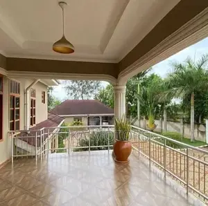 5bdrm Mansion in Sika Citadel, Bunju for sale