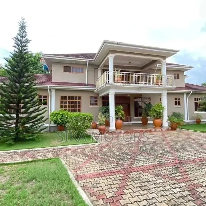 5bdrm Mansion in Sika Citadel, Bunju for sale