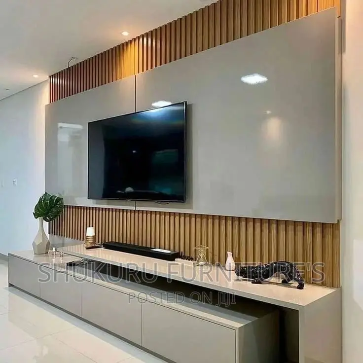 Showcase Tv Stand 