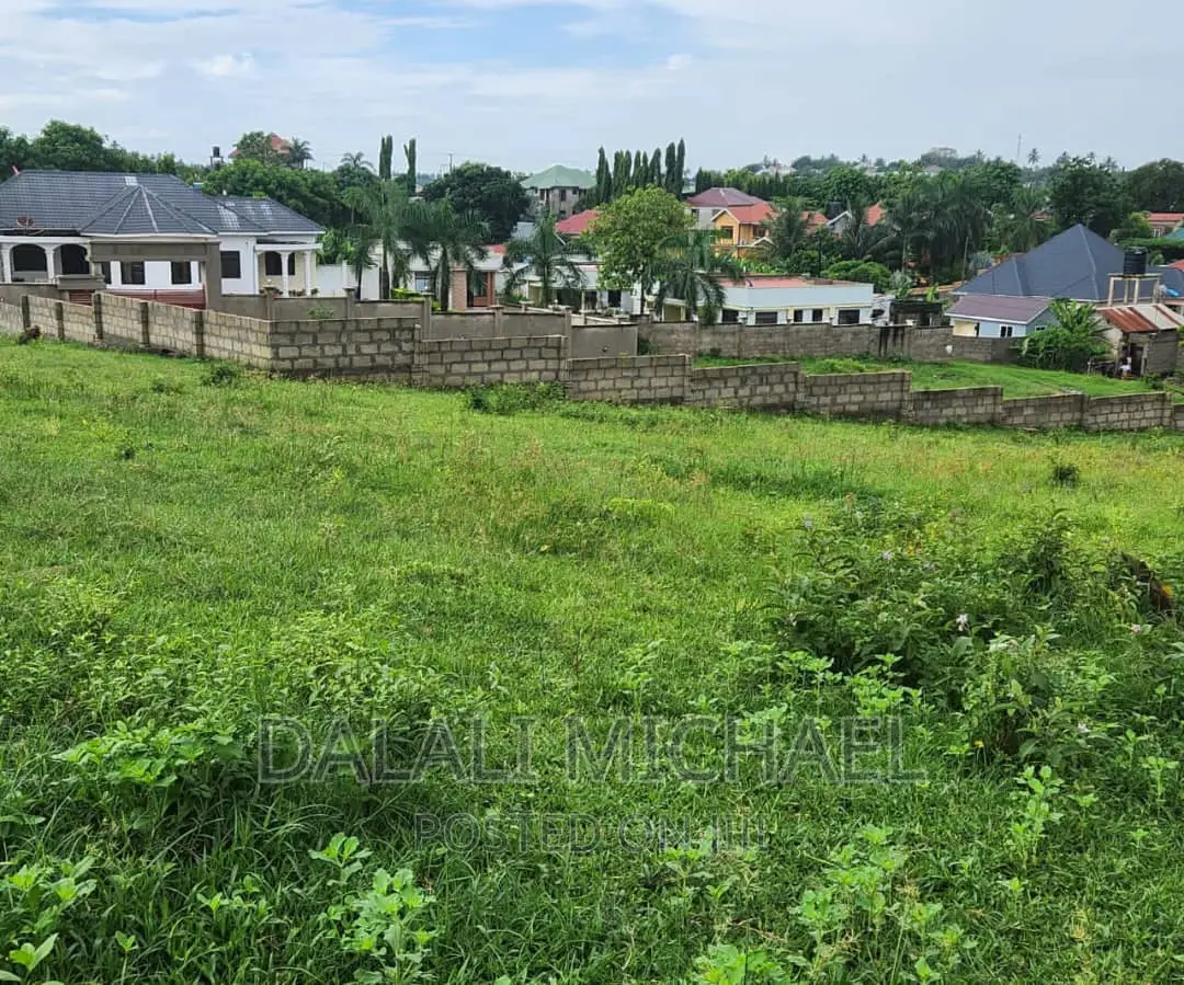 1200 SQMS Plot for Sale Goba