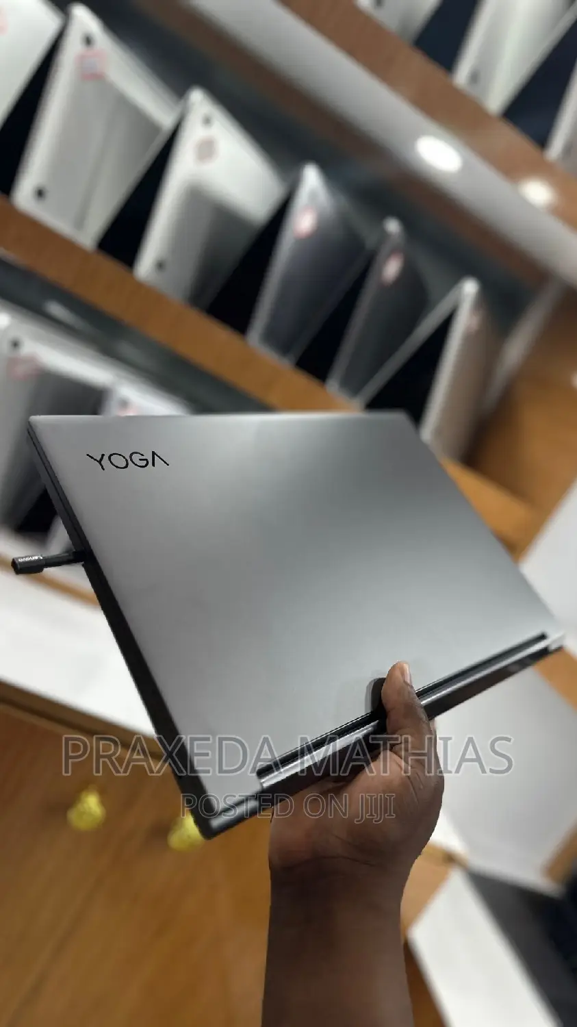 New Laptop Lenovo Yoga C740 16GB Intel Core I7 SSD 512GB
