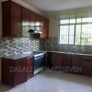 3bdrm House in Dalalipapaatzseven, Bunju for rent