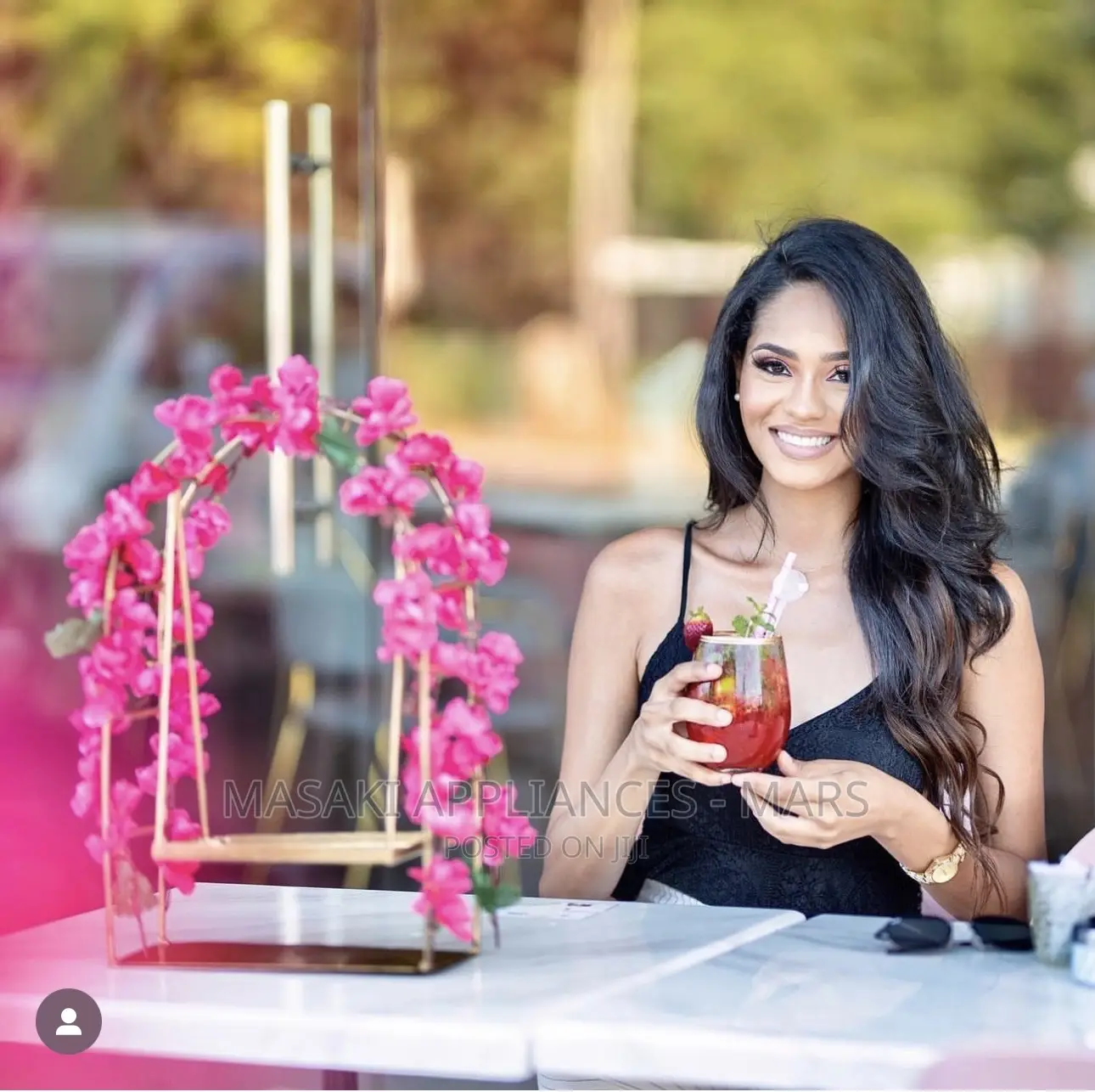 Cafe Restaurant Beverages Drink Swing Decoration Famous