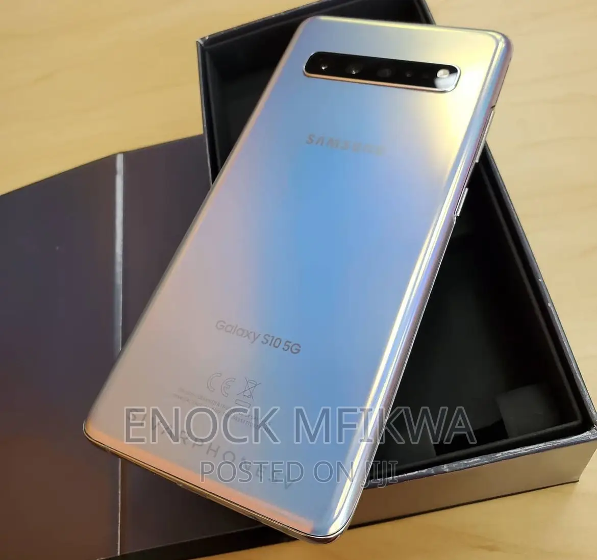 New Samsung Galaxy S10 5G 256 GB Black