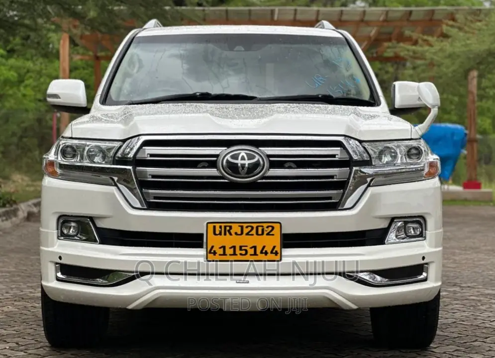 Toyota Land Cruiser 2016 White
