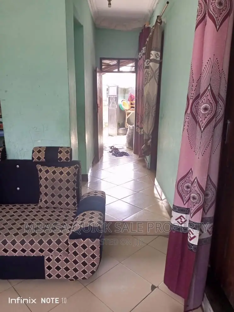 3bdrm House in Mbande, Mbangala for sale