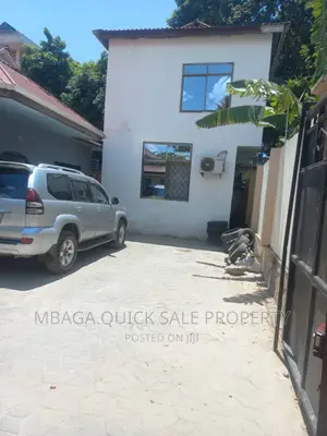 4bdrm House in Moroko, Kinondoni for sale