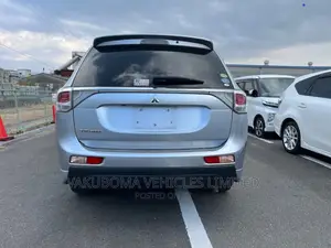 Mitsubishi Outlander 2013 Silver