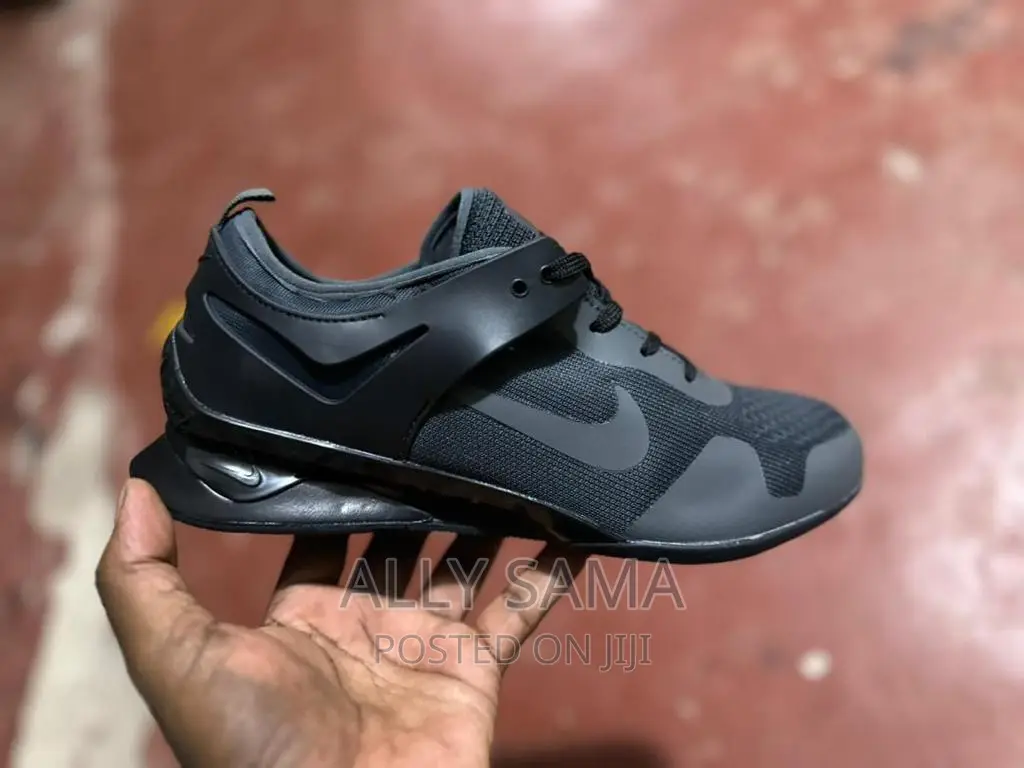 Mens Sneakers NIKE New Desgn