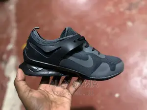 Mens Sneakers NIKE New Desgn