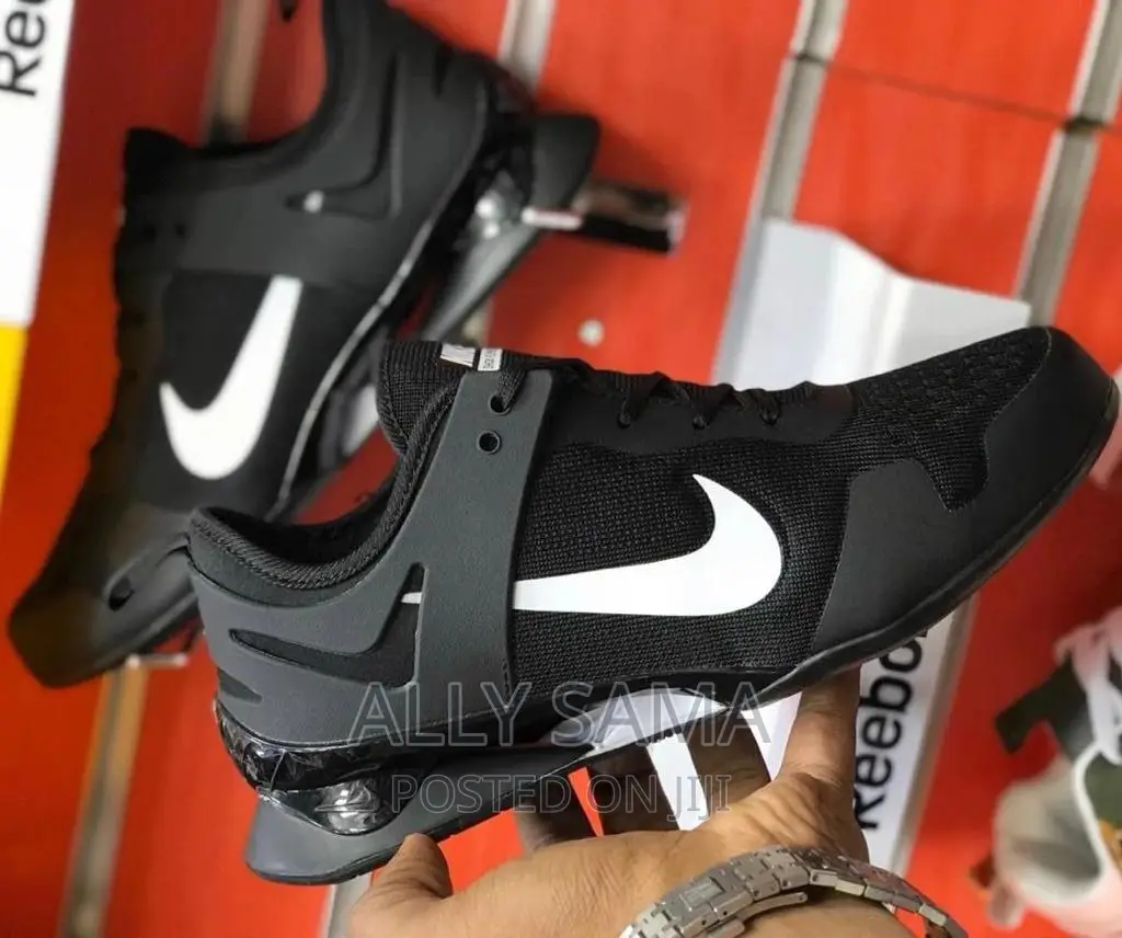 Mens Sneakers NIKE New Desgn