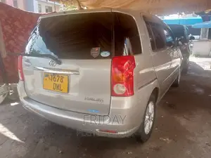 Toyota Raum 1.5 FWD 2005 Beige