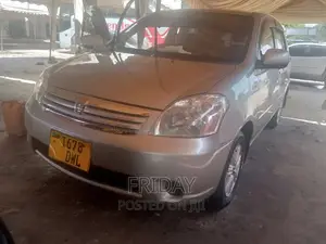 Toyota Raum 1.5 FWD 2005 Beige