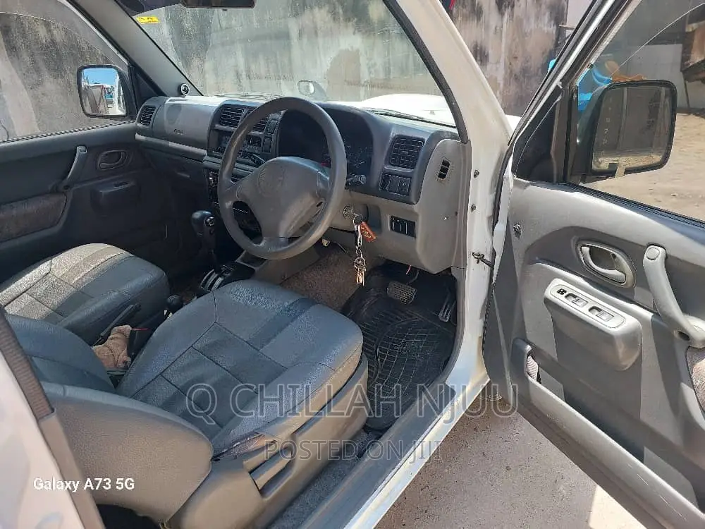 Suzuki Jimny 2004 Silver