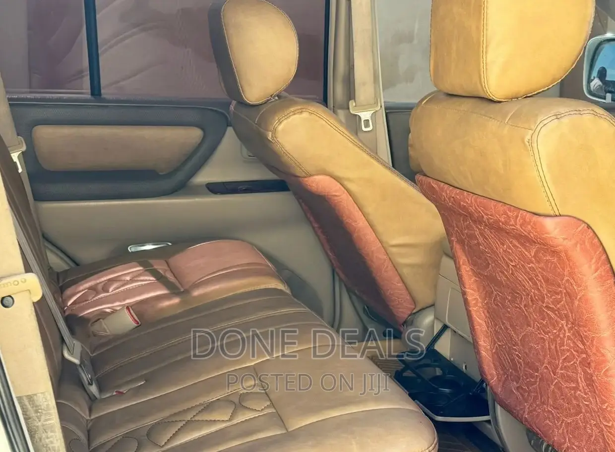 Toyota Land Cruiser 2003 White