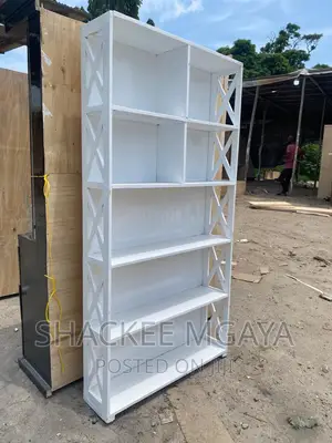 Show Rack Za Mikoba Na Viatu