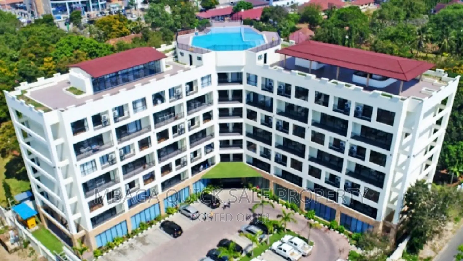 20bdrm Apartment in Oyster Bay for sale