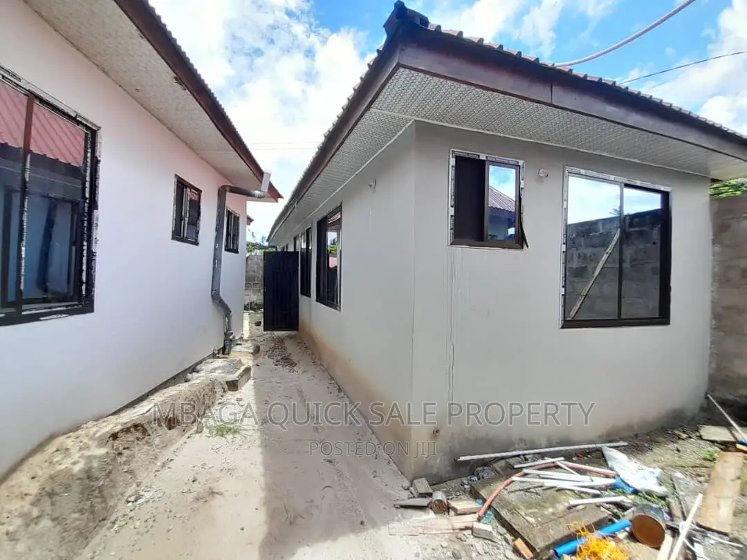 3bdrm House in Kigamboni Mjimwema for sale