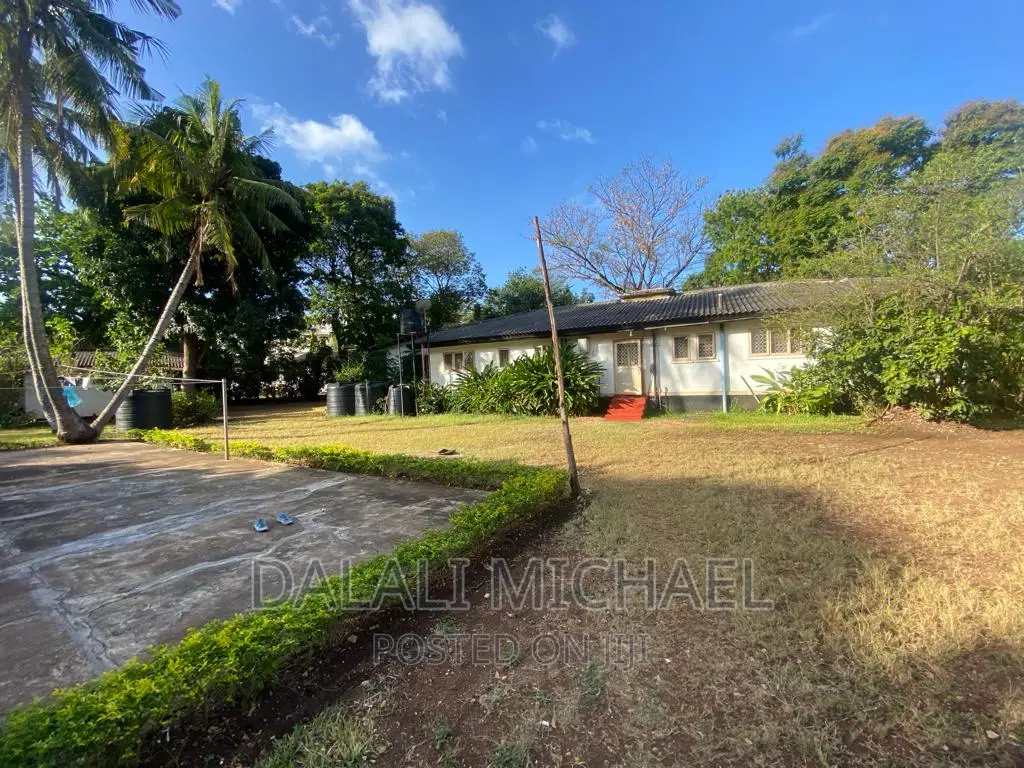 Oysterbay Plot for Sale