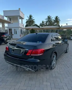 Mercedes-Benz E550 2014 Black