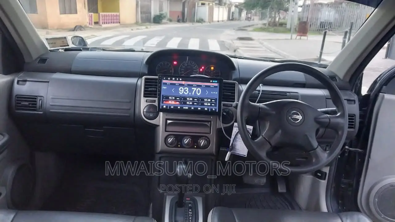 Nissan X-Trail 2004 Black