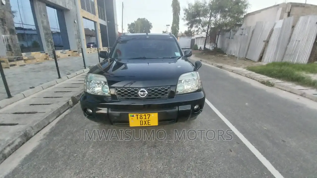 Nissan X-Trail 2004 Black
