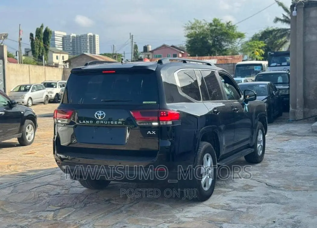 Toyota Land Cruiser 2022 Black