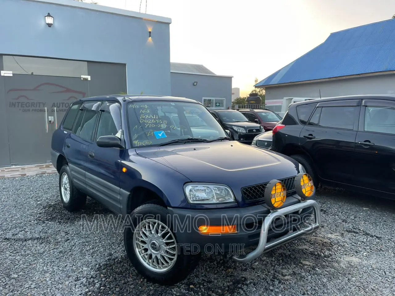Toyota RAV4 1996 Blue