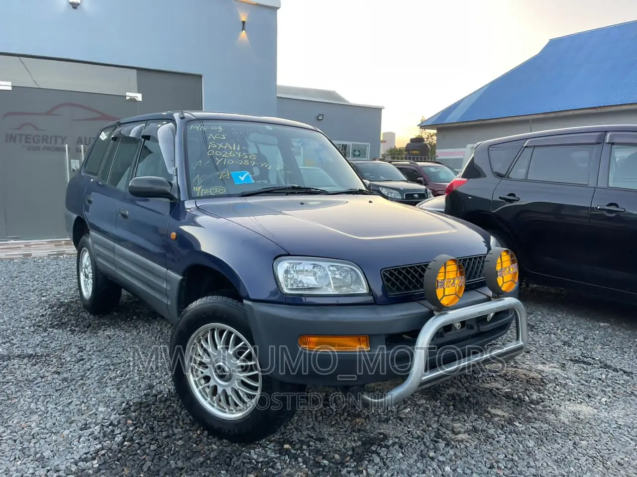 Toyota RAV4 1996 Blue