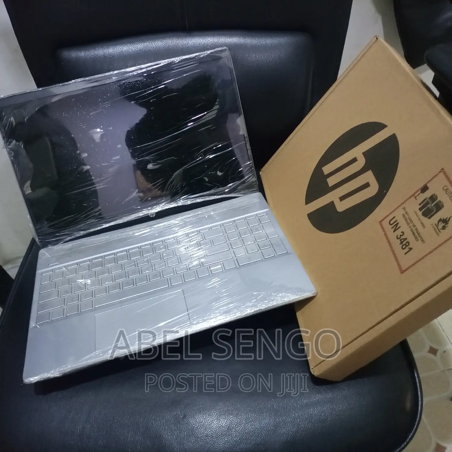 Laptop HP Pavilion 15-Cs3063cl 8GB Intel Core I5 HDD+SSD 500GB