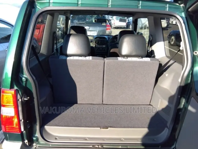 Mitsubishi Pajero 2000 Green
