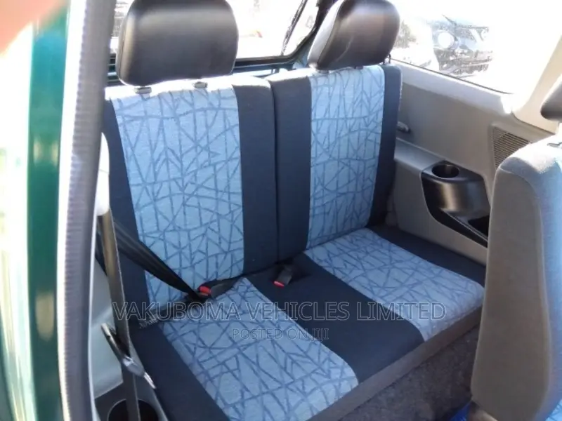 Mitsubishi Pajero 2000 Green