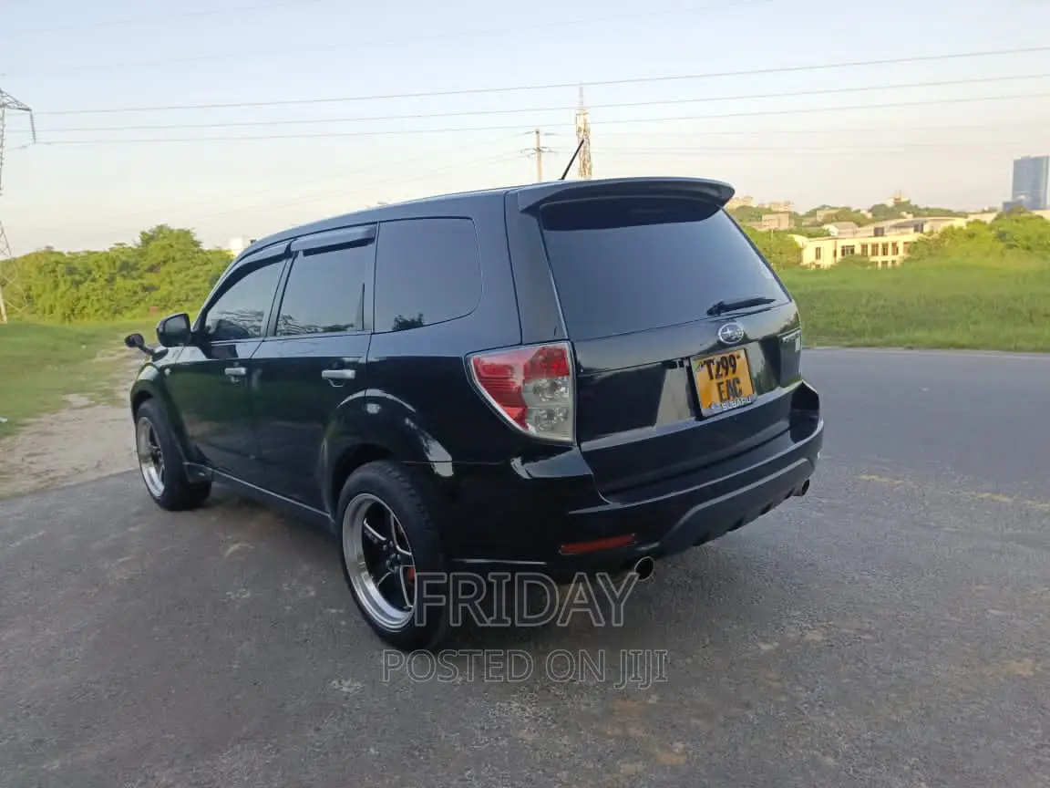 Subaru Forester 2010 Black