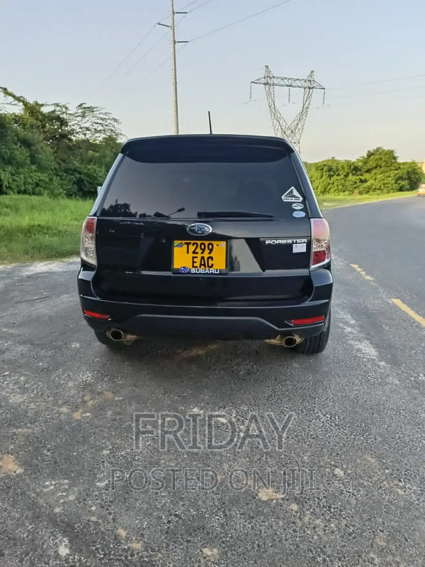 Subaru Forester 2010 Black